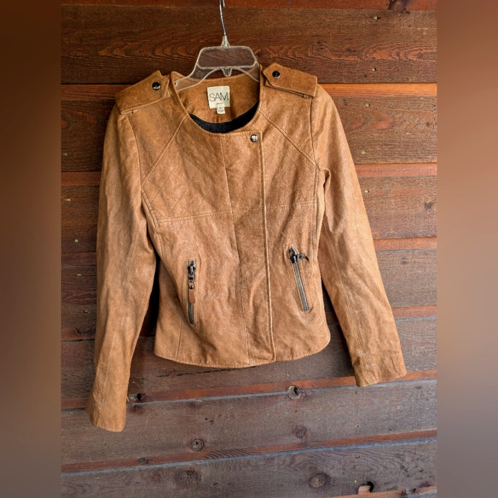 Women's vintage leather jacket